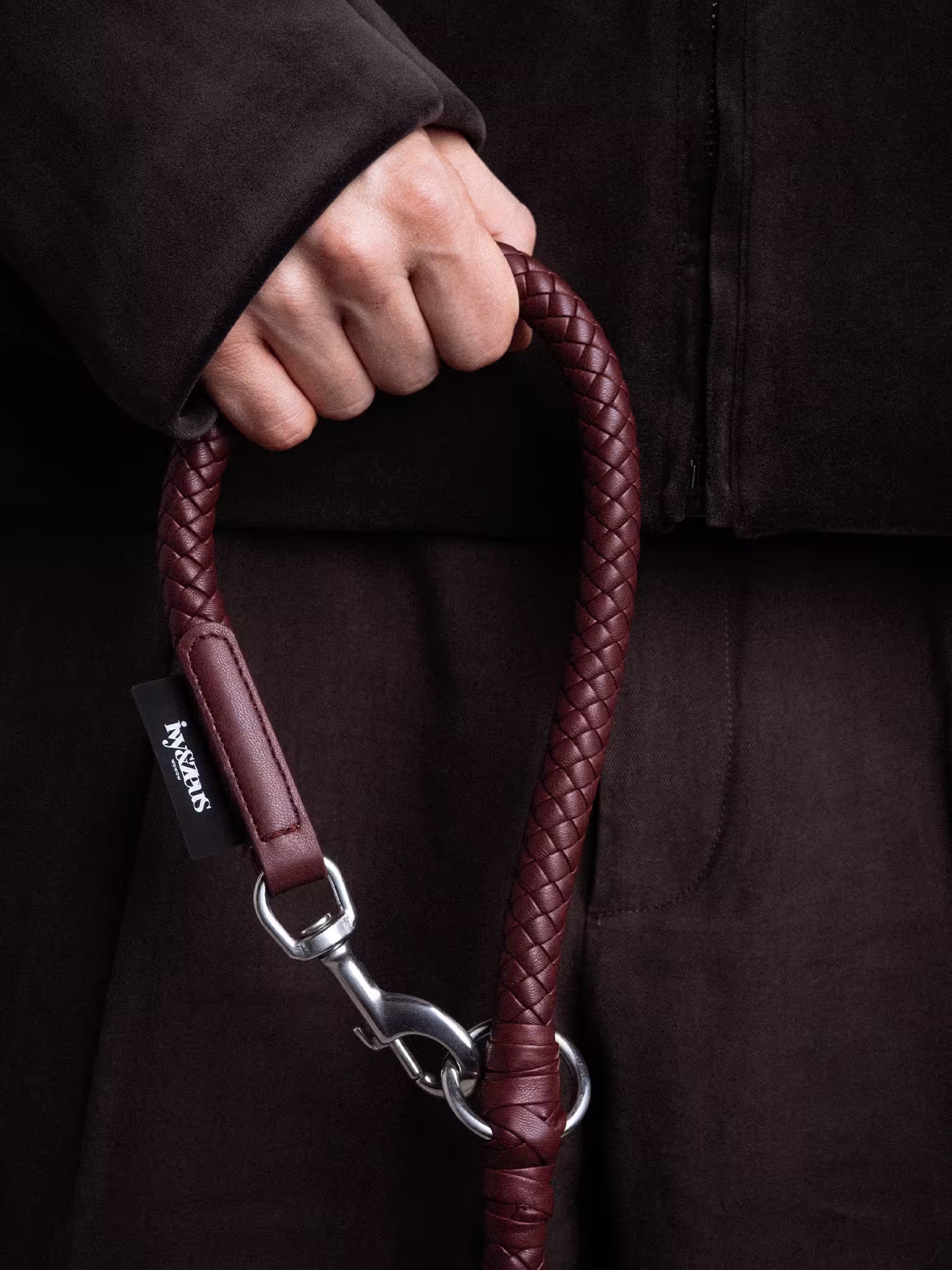 Refined Flexibility: The Rusty Leash in Burgundy