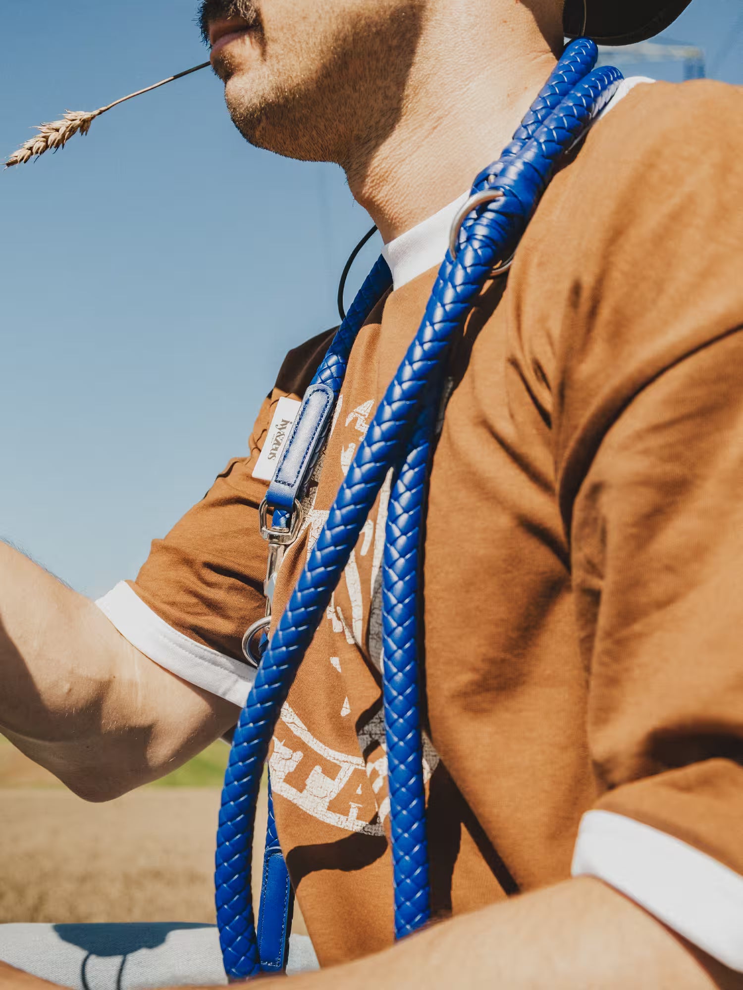 Refined Flexibility: The Poseidon Leash in Signature Blue